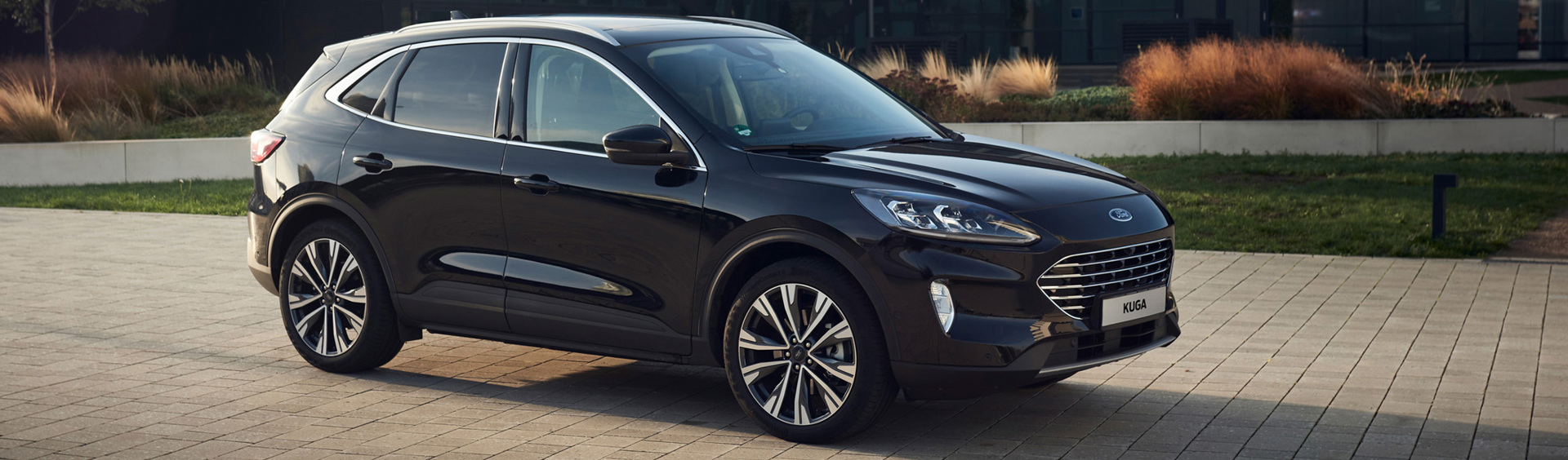 FORD KUGA loading=